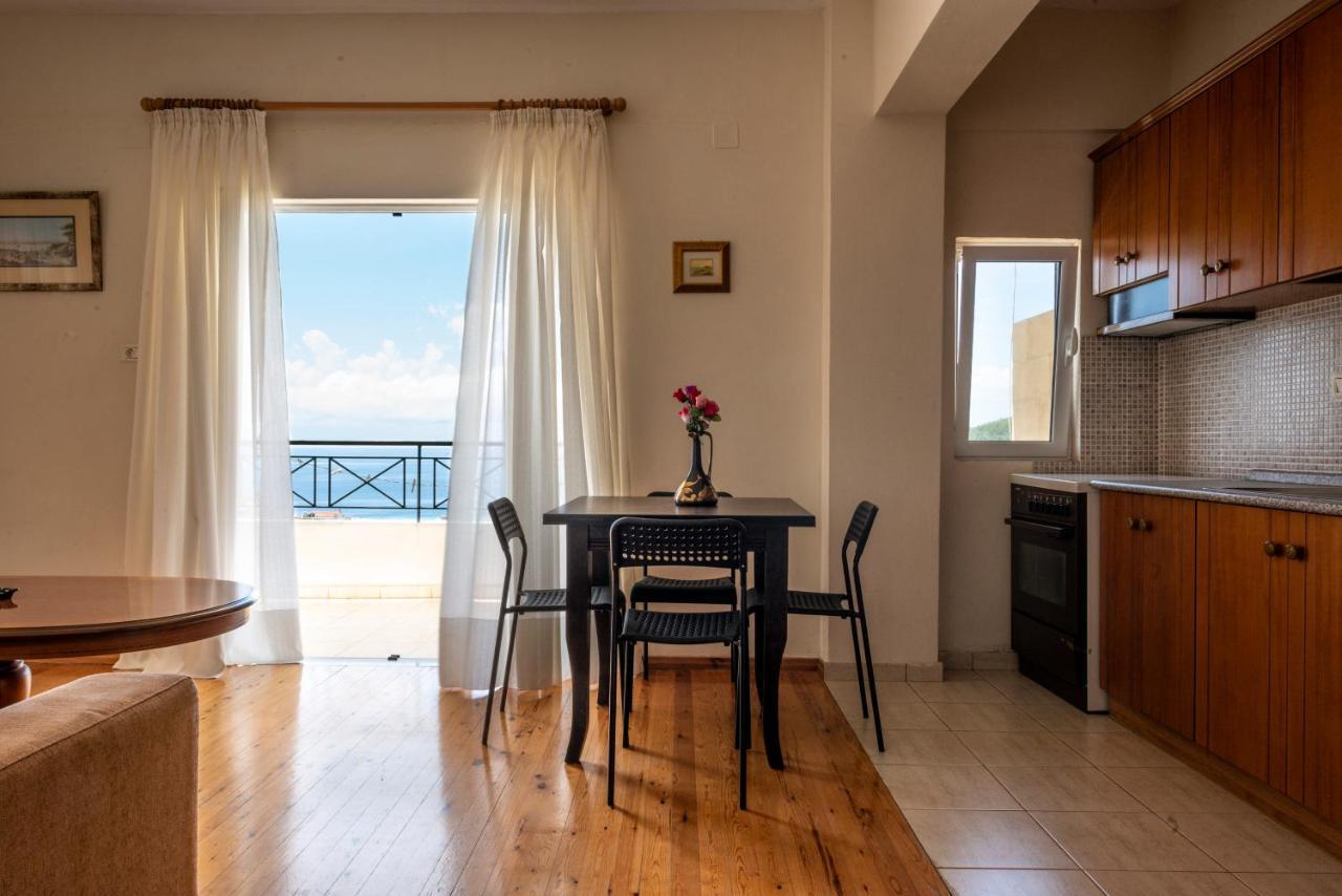Janakis Apartments Himarë Exteriér fotografie